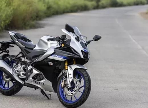 Yamaha R15