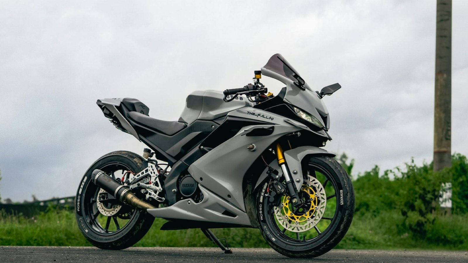 Yamaha R15