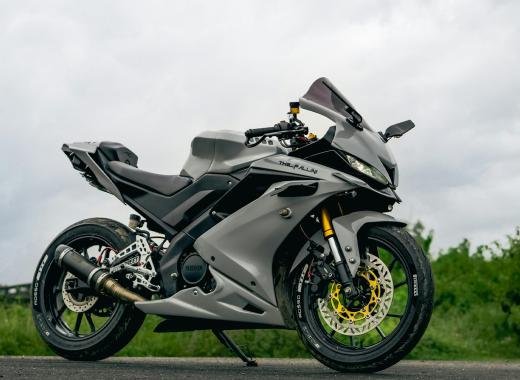 Yamaha R15